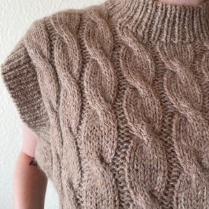 Twist & Cable slipover af Knit & Relax CPH