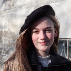 Vintereventyr Baskerhue af KnitAmore