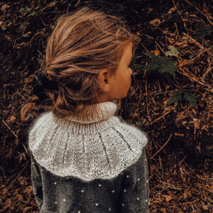 Klokkeblomst Halsedisse af Maya Created x YARNBOOK