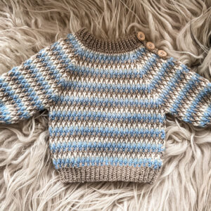 Alpine Sweater Baby af Hooked by Cille