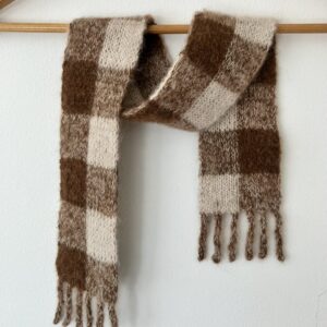 Little Lumber Scarf af The Knit is On