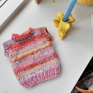 Strikkeopskrift på Kalles restevest af Pauknitte