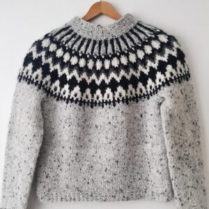 Krít Sweater (EN) by Knitter from Iceland
