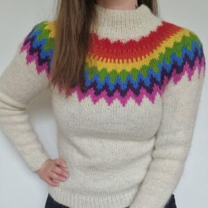 Regnbogi Sweater af Knitter from Iceland