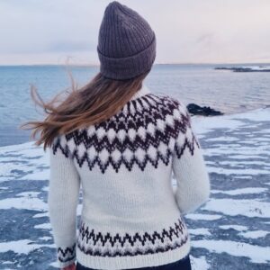 Stapavik Sweater (EN) by Knitter from Iceland